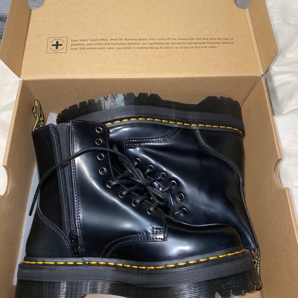 Dr. Martens “Jadon” Boot